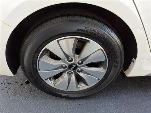 Used 2018 Kia Optima Premium w/ Convenience Package image 29