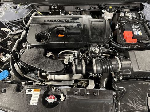 Used 2021 Honda Accord Touring image 34