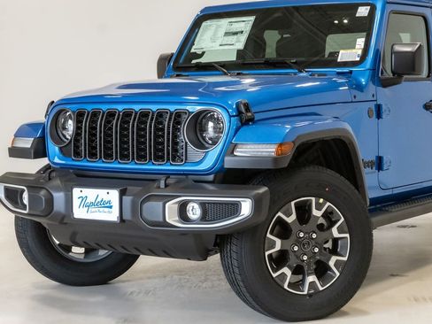 New 2026 Jeep Gladiator Sport image 2