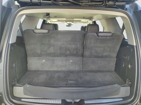 Used 2019 Cadillac Escalade Luxury image 21