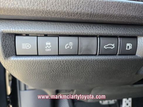 New 2026 Toyota Camry SE FWD image 21