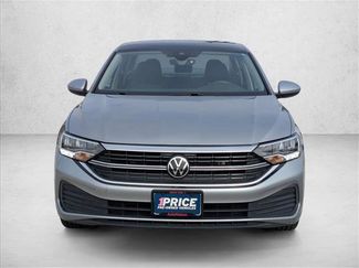 Used 2024 Volkswagen Jetta SE video 2