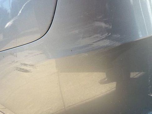 Used 2018 Kia Sorento SX image 12