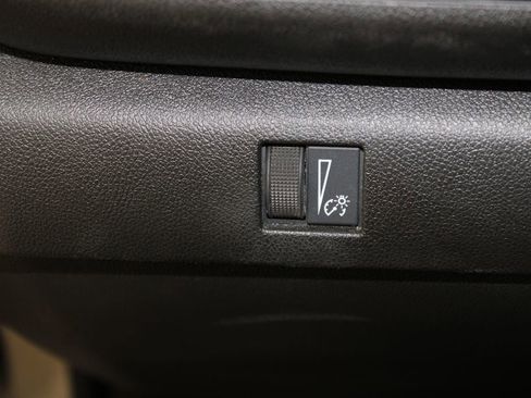 Used 2024 Chevrolet Colorado W/T image 21