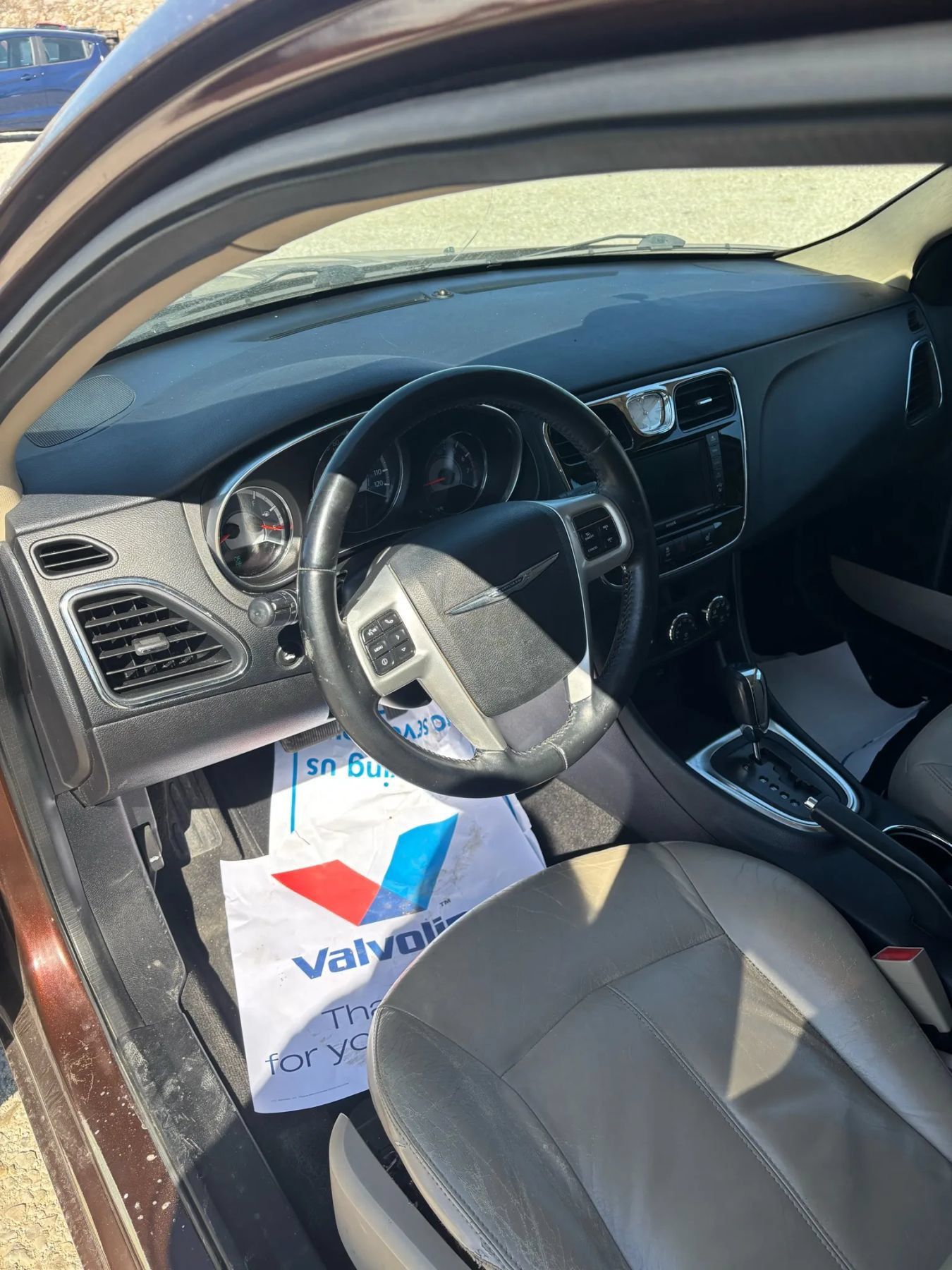 Used 2012 Chrysler 200 Limited FWD image 11