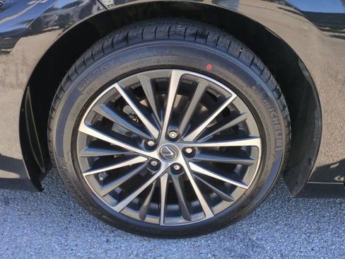 Certified 2022 Lexus ES 350 w/ Premium Package image 11