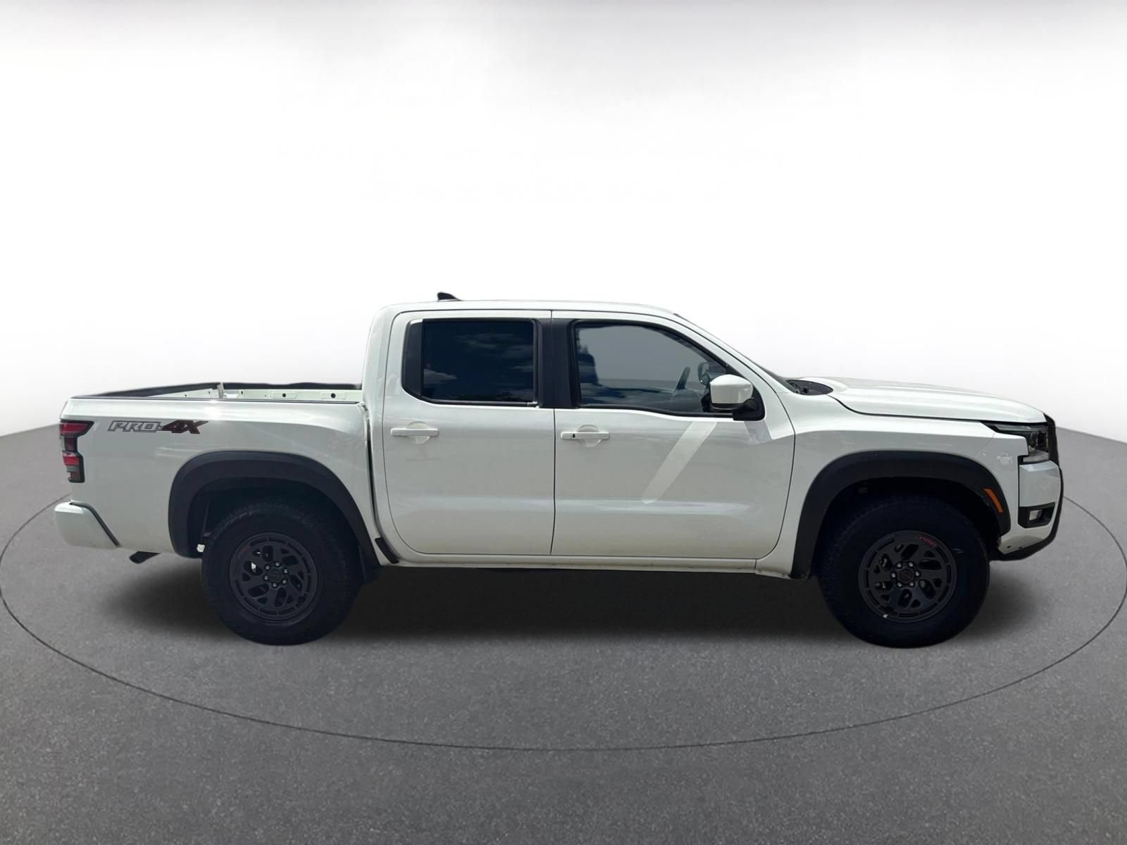 Used 2026 Nissan Frontier PRO-4X AWD/4WD image 13