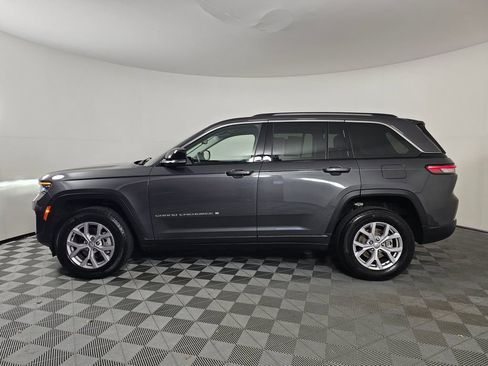 Used 2022 Jeep Grand Cherokee Limited image 4