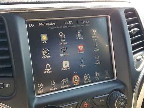 Used 2017 Jeep Grand Cherokee Laredo w/ Quick Order Package 2BE image 28