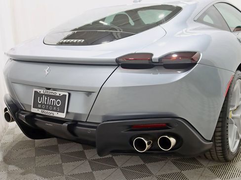 Used 2022 Ferrari Roma image 18
