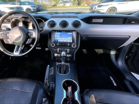 Used 2016 Ford Mustang Premium image 18