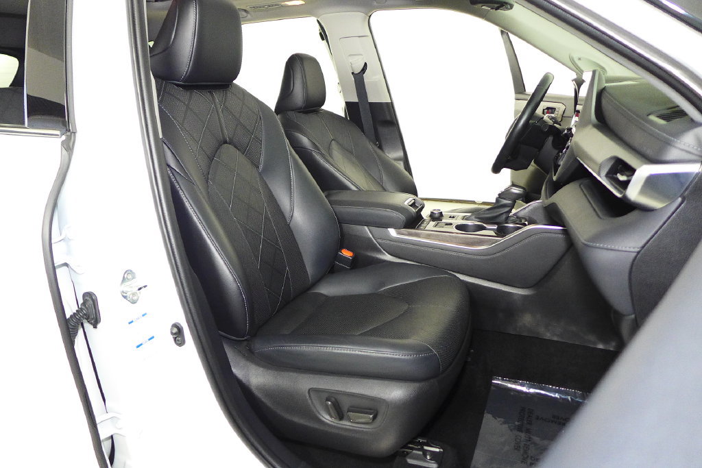Used 2021 Toyota Highlander Platinum AWD/4WD image 19