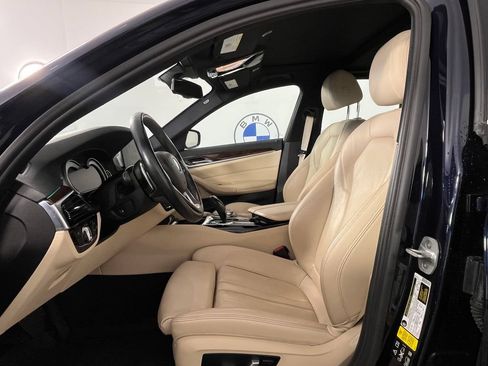Used 2017 BMW 530i xDrive AWD/4WD image 2