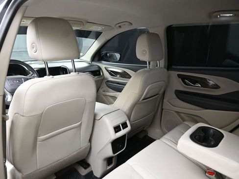 Used 2022 GMC Terrain Denali image 19