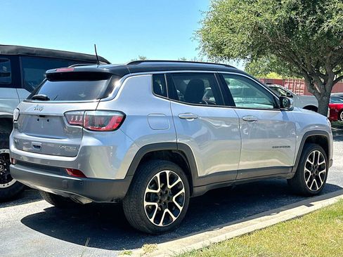 Used 2018 Jeep Compass Limited w/ Safe & Security Group AWD/4WD image 3