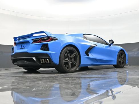 Used 2024 Chevrolet Corvette Stingray Convertible w/ Z51 Performance Package RWD image 24