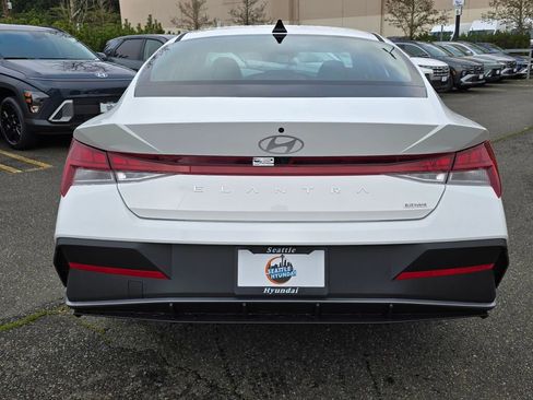 New 2026 Hyundai Elantra Blue image 6