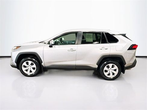 Used 2024 Toyota RAV4 LE image 4