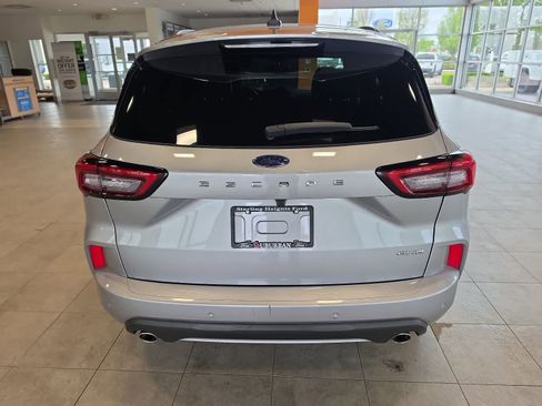 Used 2024 Ford Escape ST-Line Select w/ Tech Pack #2 AWD/4WD image 8