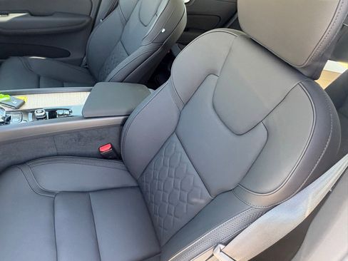 New 2026 Volvo XC60 B5 Plus w/ Protection Package Premier image 18