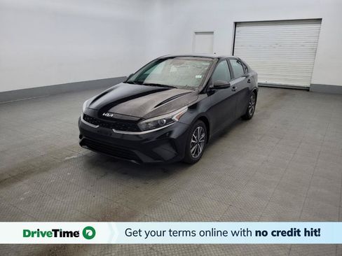Used 2023 Kia Forte LXS w/ LXS Technology Package FWD image 1