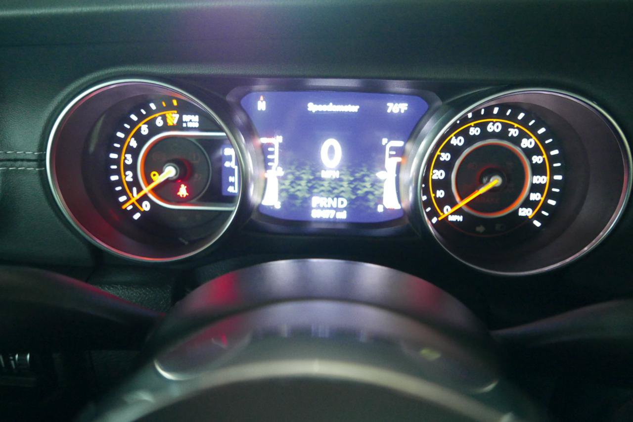 Used 2020 Jeep Gladiator Overland AWD/4WD image 13