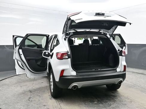 Used 2022 Ford Escape SE w/ Cold Weather Package image 46