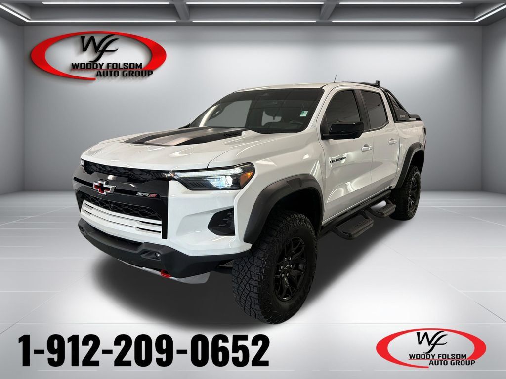 Used 2025 Chevrolet Colorado ZR2 w/ Midnight Edition AWD/4WD 360° Tour