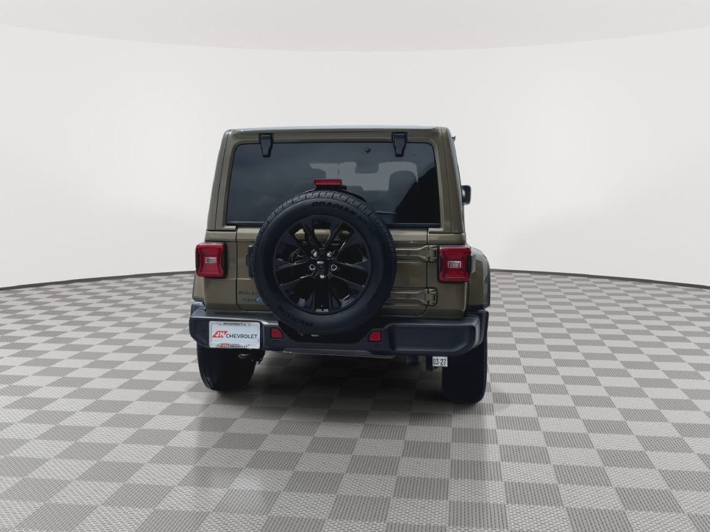 Used 2025 Jeep Wrangler Unlimited Sahara w/ Safety Group AWD/4WD image 8
