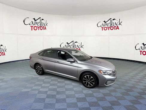Used 2024 Volkswagen Jetta S FWD image 2