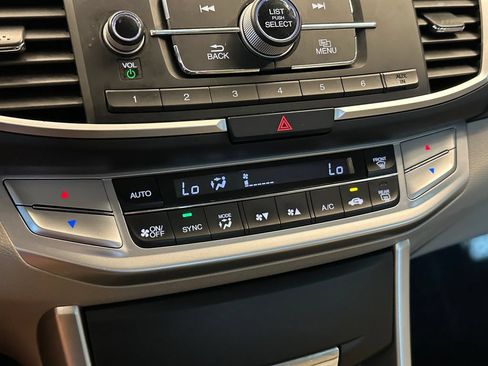 Used 2015 Honda Accord LX image 15