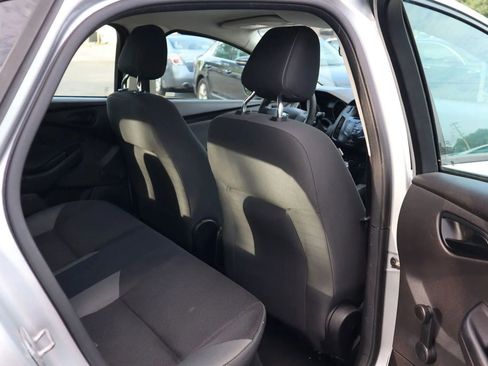 Used 2014 Ford Focus S image 17