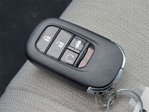 Used 2023 Honda Accord EX image 31