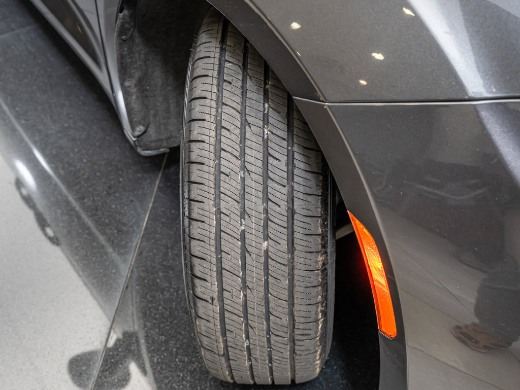 Used 2022 Chrysler Pacifica Touring-L FWD image 47