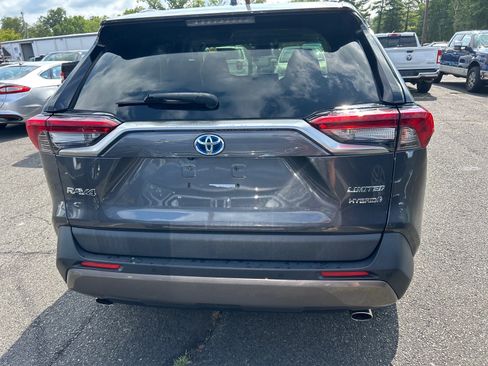 Used 2019 Toyota RAV4 Limited w/ Carpet Mat Package AWD/4WD image 6