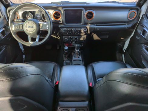 Used 2023 Jeep Gladiator Mojave w/ Cold Weather Group AWD/4WD image 30