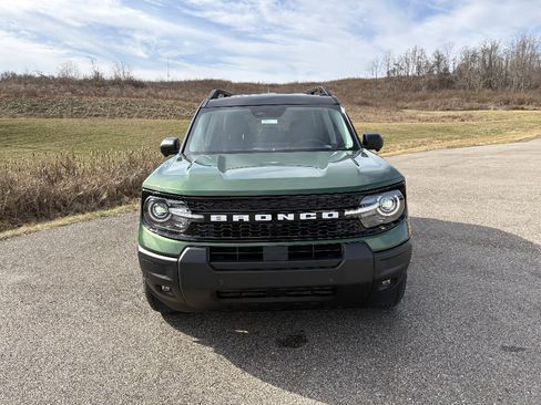 New 2025 Ford Bronco Sport Outer Banks w/ Outer Banks Tech Package+ AWD/4WD image 8