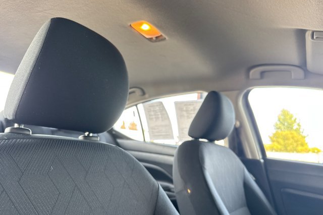Used 2023 Nissan Versa SV FWD image 17