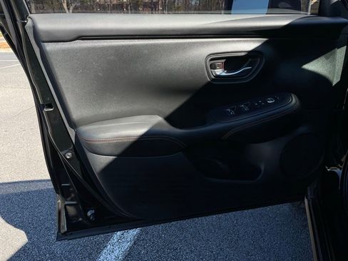 Certified 2025 Honda HR-V Sport image 22