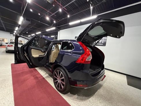 Used 2016 Volvo XC60 T5 Platinum FWD image 42