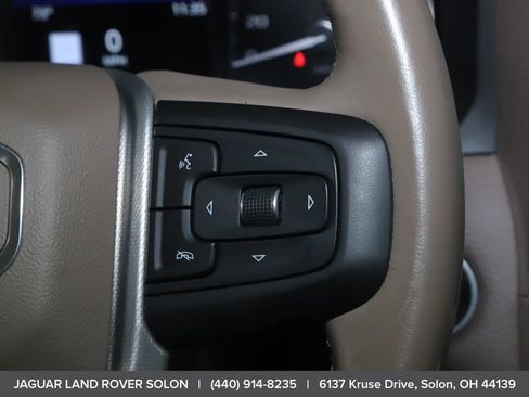 Used 2021 GMC Yukon Denali w/ Denali Premium Package AWD/4WD image 23
