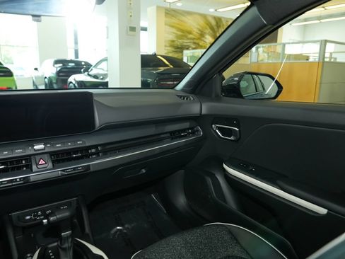 Used 2025 Kia K4 GT-Line FWD image 44