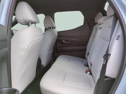 Certified 2025 Hyundai Santa Cruz SEL image 13