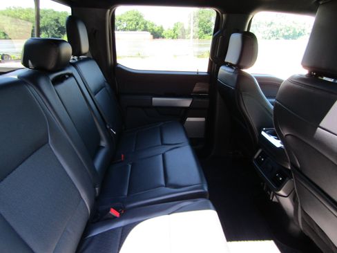 Used 2025 Ford F150 Lariat w/ Equipment Group 501A Mid AWD/4WD image 17