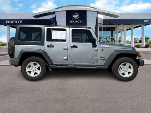 Used 2017 Jeep Wrangler Unlimited Sport w/ Quick Order Package 24S image 2