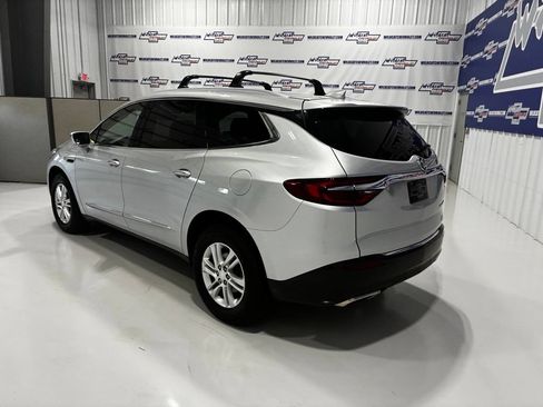 Used 2019 Buick Enclave Essence FWD image 4