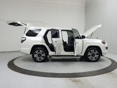 Used 2019 Toyota 4Runner Limited AWD/4WD image 16