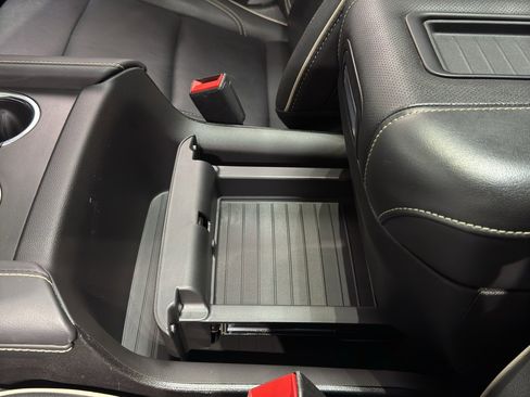 Used 2024 Chevrolet Suburban Premier image 36