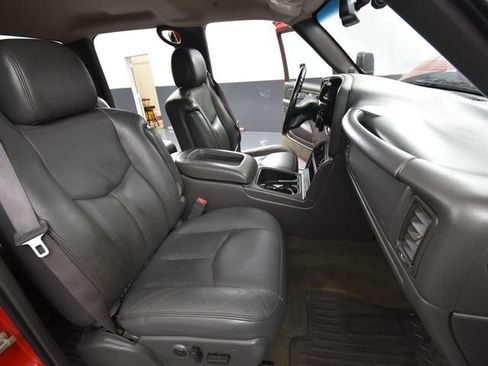 Used 2005 GMC Sierra 2500 SLT w/ Heavy-Duty Power Package image 43