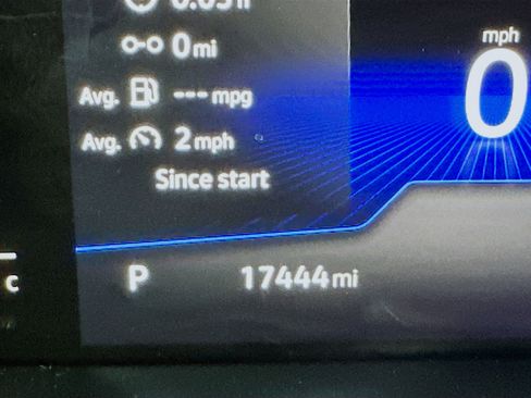 Used 2022 Volkswagen Taos SE image 18